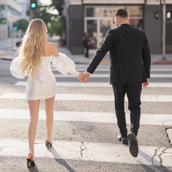 ASOS - puff sleeve off shoulder mini wedding dress - Picture 4 of 6